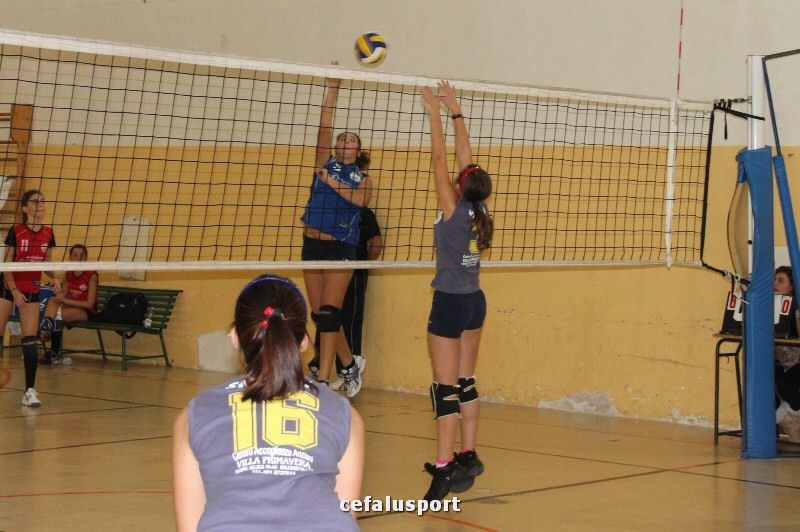 111116 volley 072y_tn.jpg